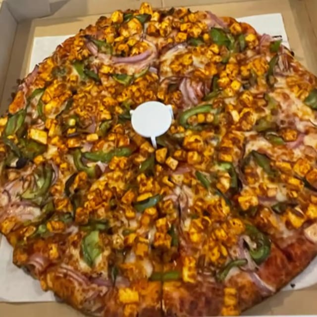 (11) Tandoori Paneer Station Master Large.