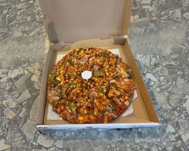 (11) Tandoori Paneer Station Master Extra Large.